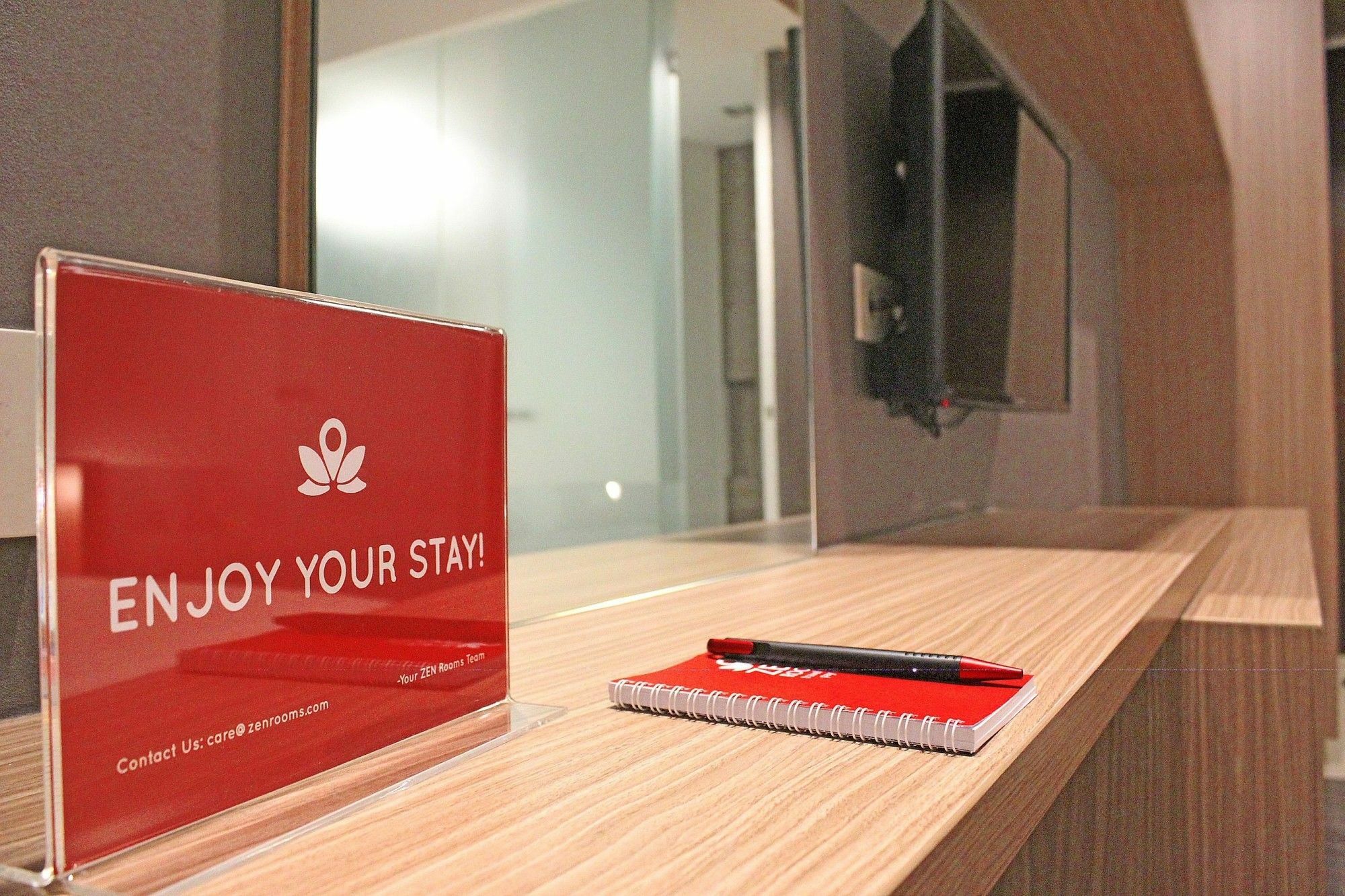 Hotel Zen Premium Sampoerna Strategic Square Jakarta Exterior foto